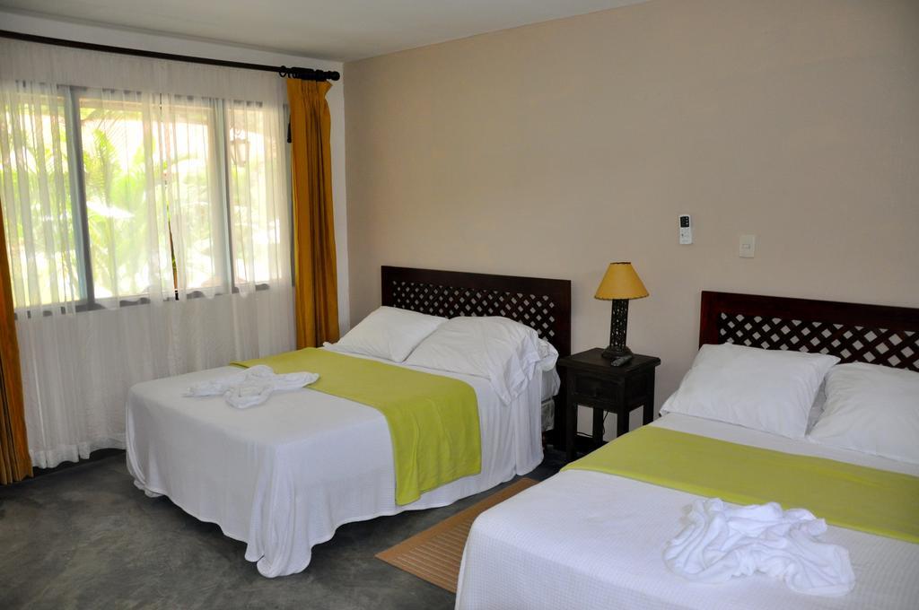 Hotel Hacienda Del Mar Puerto Carrillo Quarto foto